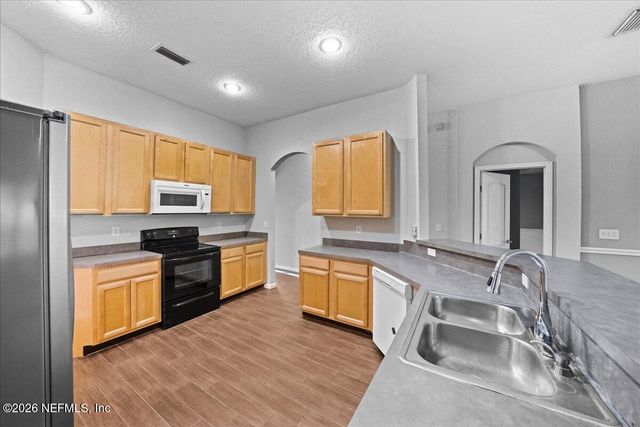 8871 CANOPY OAKS Drive, Jacksonville, FL 32256