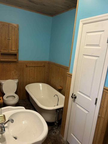 614 Elm Street, Ravenna, KY 40472