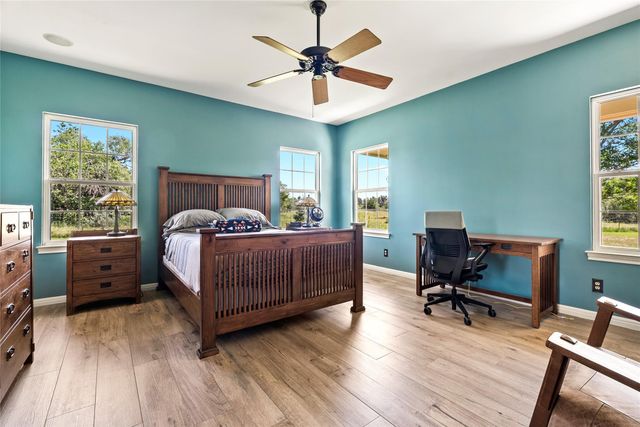 928 Upper Elgin River RD, Elgin, TX 78621