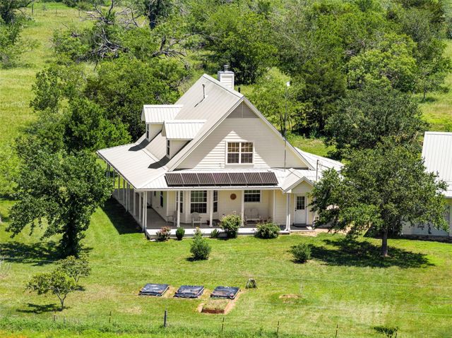 928 Upper Elgin River RD, Elgin, TX 78621