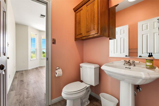 928 Upper Elgin River RD, Elgin, TX 78621