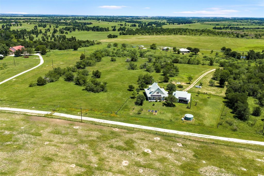 928 Upper Elgin River RD, Elgin, TX 78621