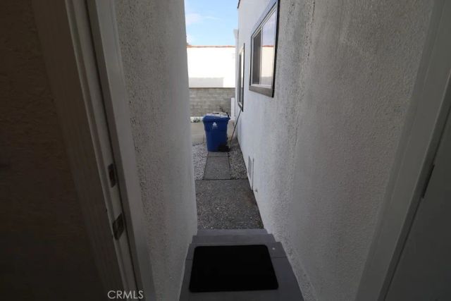1917 W 74th, Los Angeles, CA 90047