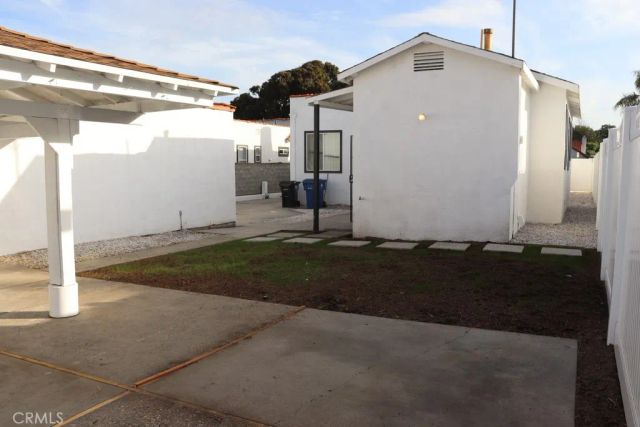 1917 W 74th, Los Angeles, CA 90047