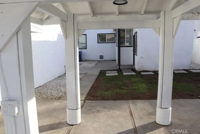 1917 W 74th, Los Angeles, CA 90047