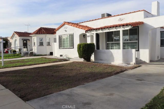 1917 W 74th, Los Angeles, CA 90047