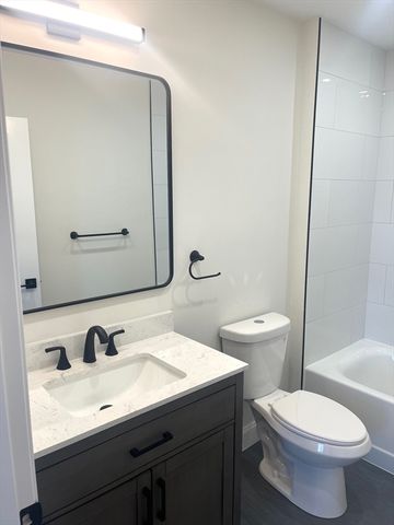 84 Arcadia 3, Revere, MA 02151