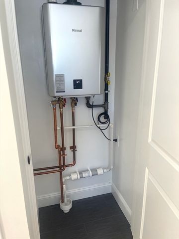 84 Arcadia 3, Revere, MA 02151