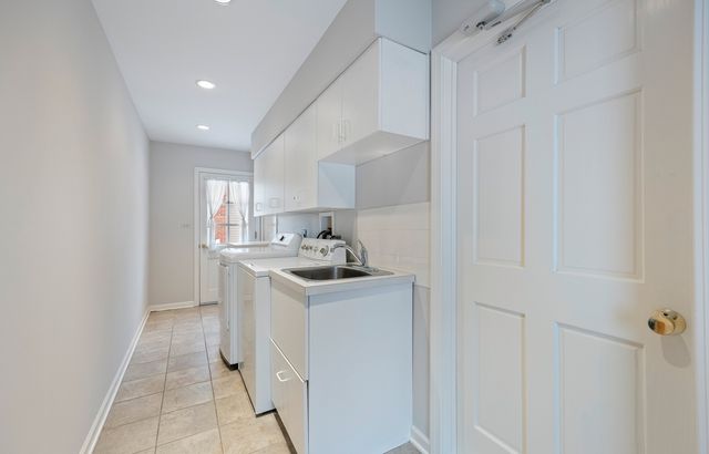 1229 Suffolk Street, Naperville, IL 60563