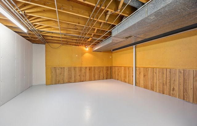 1229 Suffolk Street, Naperville, IL 60563