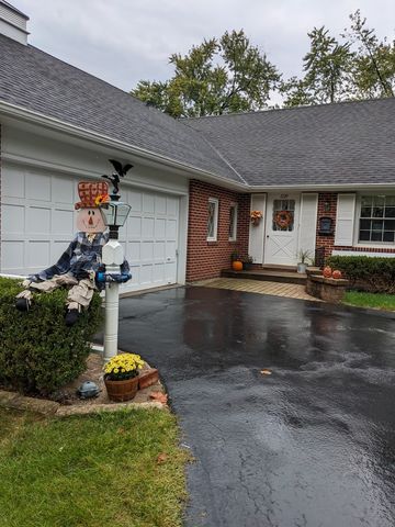 1229 Suffolk Street, Naperville, IL 60563