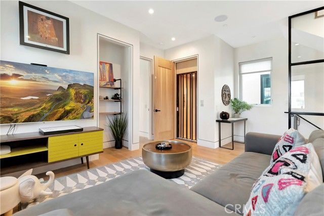 620 Huntington Street, Huntington Beach, CA 92648