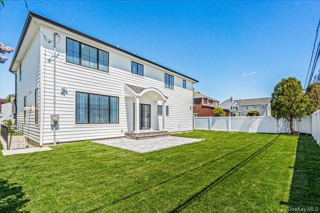 172A Harvard Street, Westbury, NY 11590
