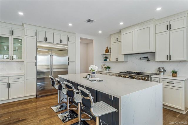172A Harvard Street, Westbury, NY 11590