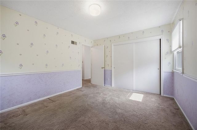 14315 W 90th Court, Lenexa, KS 66215