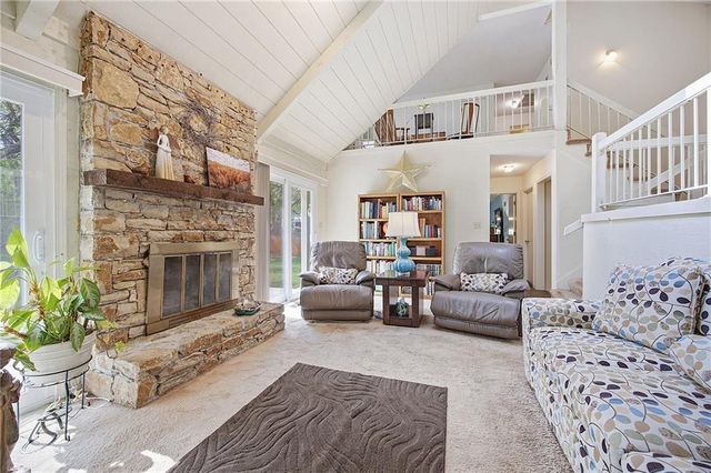 14315 W 90th Court, Lenexa, KS 66215