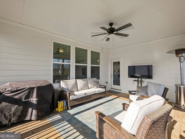 857 Champagne Lane, Hoschton, GA 30548