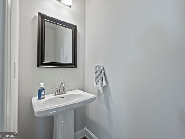 857 Champagne Lane, Hoschton, GA 30548