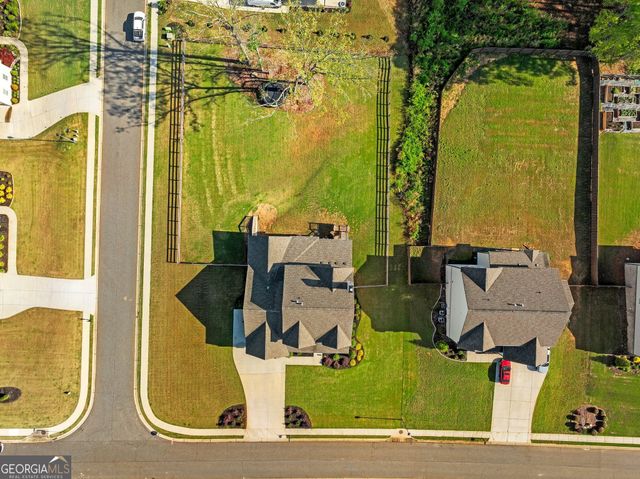 857 Champagne Lane, Hoschton, GA 30548