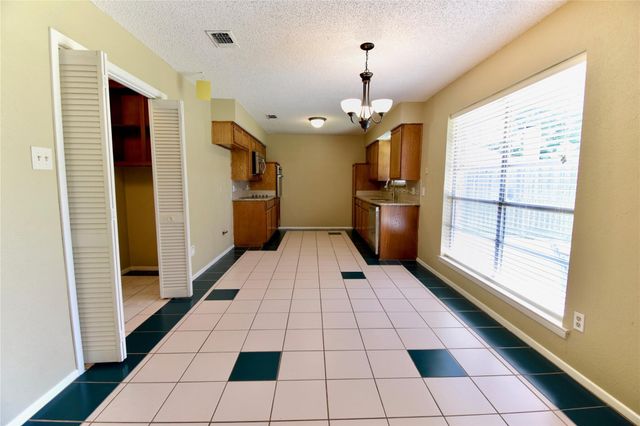 5604 Ember Drive, Arlington, TX 76016