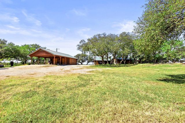 2102 PR 1377, Lampasas, TX 76550