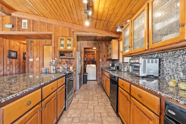 2102 PR 1377, Lampasas, TX 76550