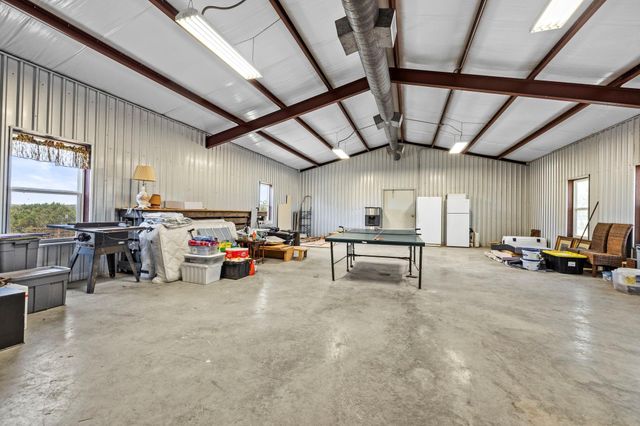 2102 PR 1377, Lampasas, TX 76550