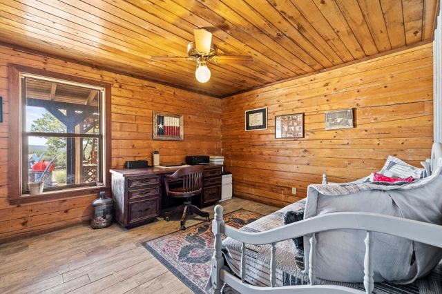 2102 PR 1377, Lampasas, TX 76550