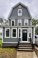261 Hickory St, City Of Orange Twp., NJ 07050