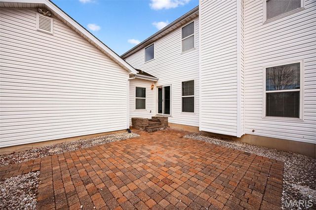 756 Thunder Hill Drive, O'fallon, MO 63368