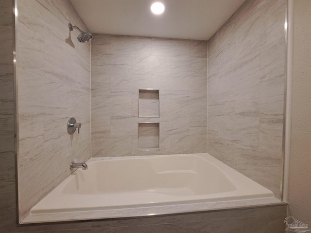 8562 San Miguel Calzada, Pensacola, FL 32507