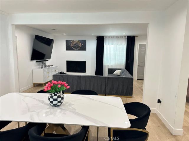 7810 Vanalden, Reseda, CA 91335