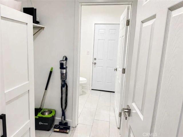 7810 Vanalden, Reseda, CA 91335