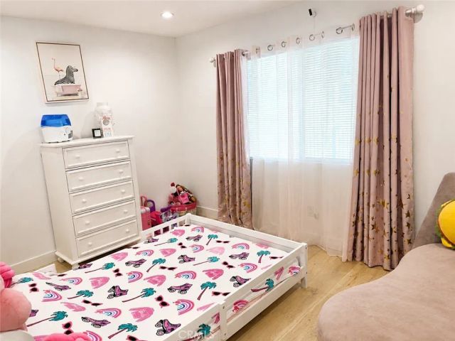 7810 Vanalden, Reseda, CA 91335