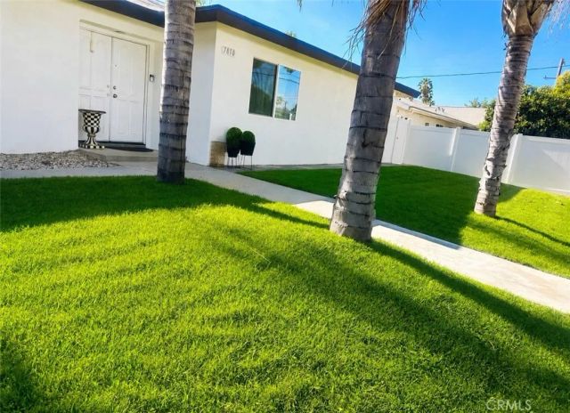7810 Vanalden, Reseda, CA 91335
