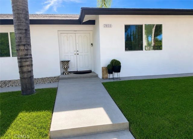 7810 Vanalden, Reseda, CA 91335
