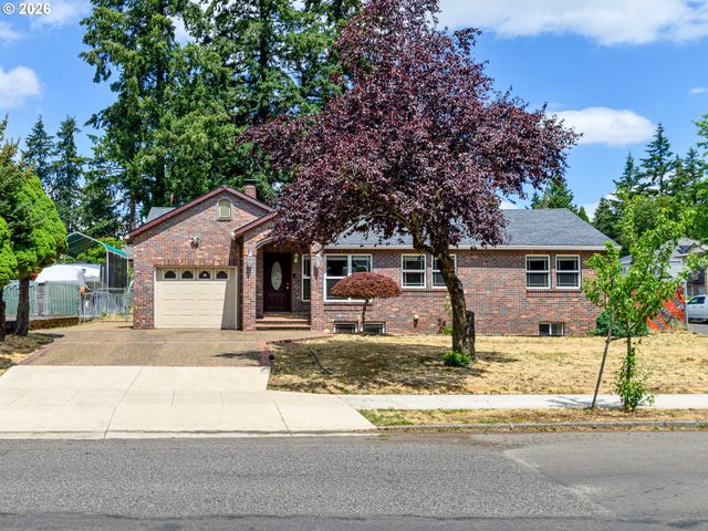 13717 Se MILL St, Portland, OR 97233