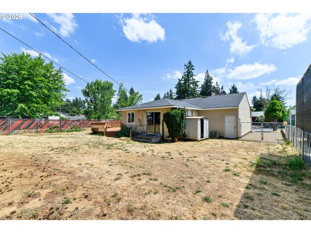 13717 Se MILL St, Portland, OR 97233