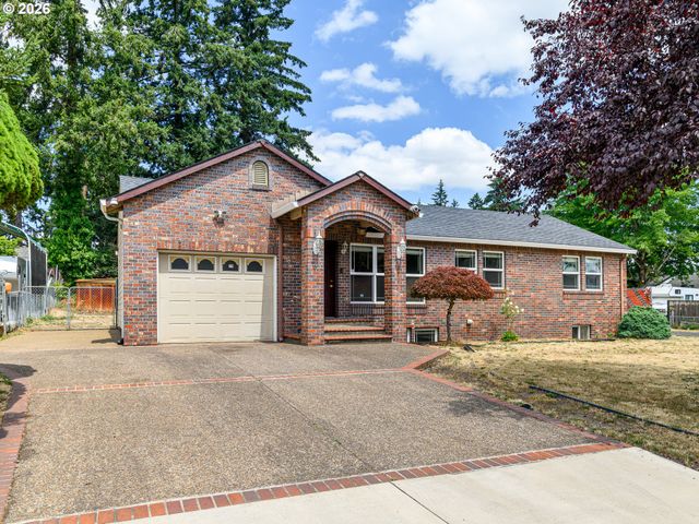 13717 Se MILL St, Portland, OR 97233