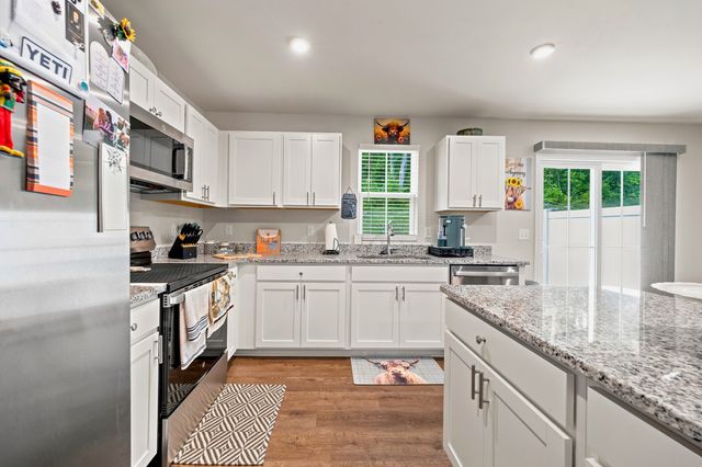 854 Knox Crest Dr, Lebanon, TN 37090