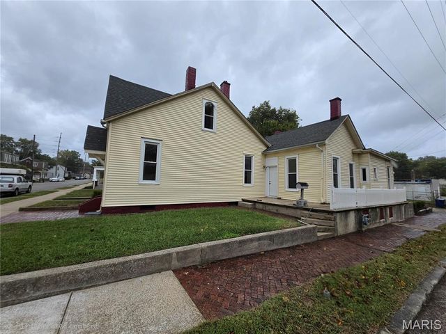 622 S Church Street, Belleville, IL 62220