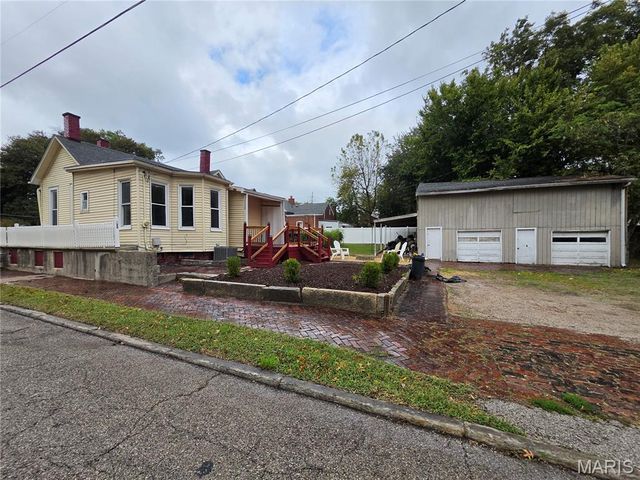 622 S Church Street, Belleville, IL 62220