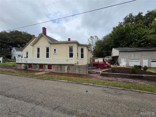 622 S Church Street, Belleville, IL 62220