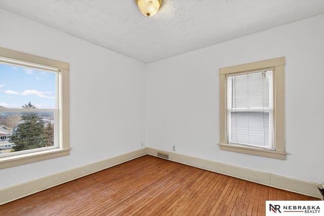 1507 S 25th Avenue, Omaha, NE 68105