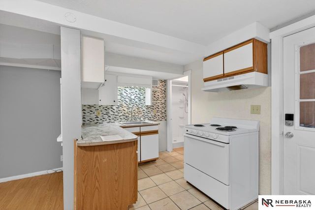 1507 S 25th Avenue, Omaha, NE 68105