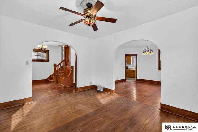 1507 S 25th Avenue, Omaha, NE 68105