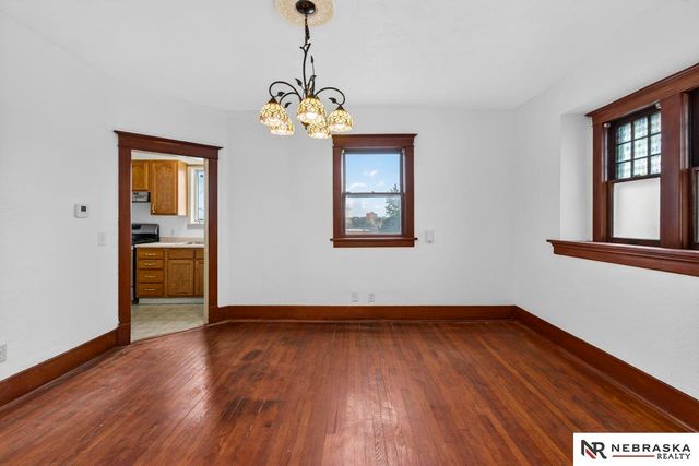 1507 S 25th Avenue, Omaha, NE 68105