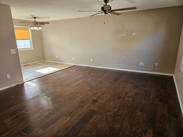 160 Corene Avenue, Waukee, IA 50263