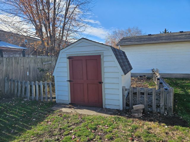 160 Corene Avenue, Waukee, IA 50263