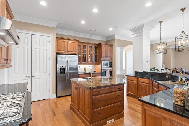 6618 Dunrobin Point SW, Ocean Isle Beach, NC 28469